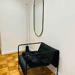 Апартаменты Moderno Com Jardim Av. Da Liberdade Лиссабон