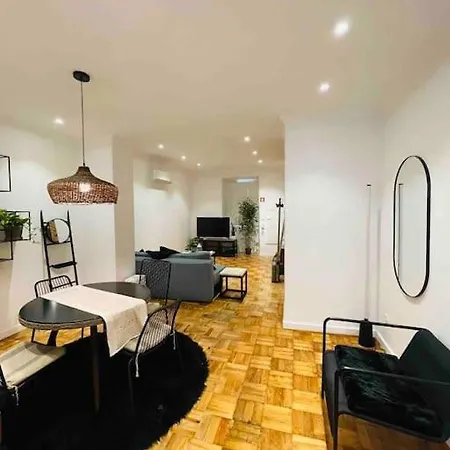 Moderno Com Jardim Av. Da Liberdade Appartement *