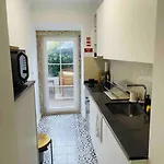Moderno Com Jardim Av. Da Liberdade Apartman *