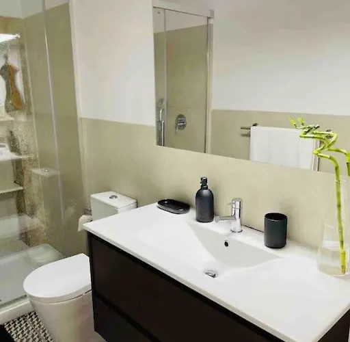 Moderno Com Jardim Av. Da Liberdade Apartment